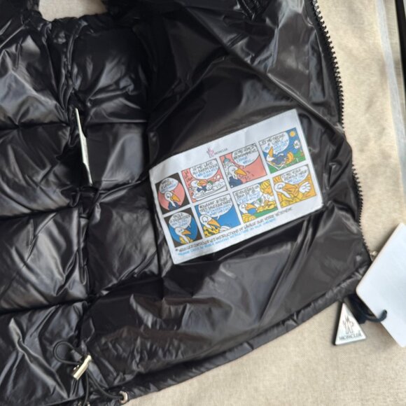 Moncler Men's Ouse Hooded Down Gilet in Black - Picture 10 of 12